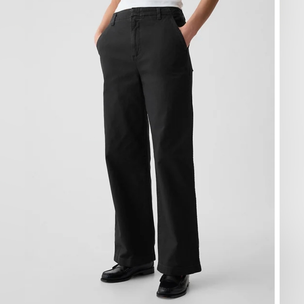 GAP Mid Rise Loose Khaki In Black